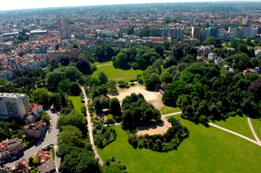 11909902_W02.jpg Parc de Forest