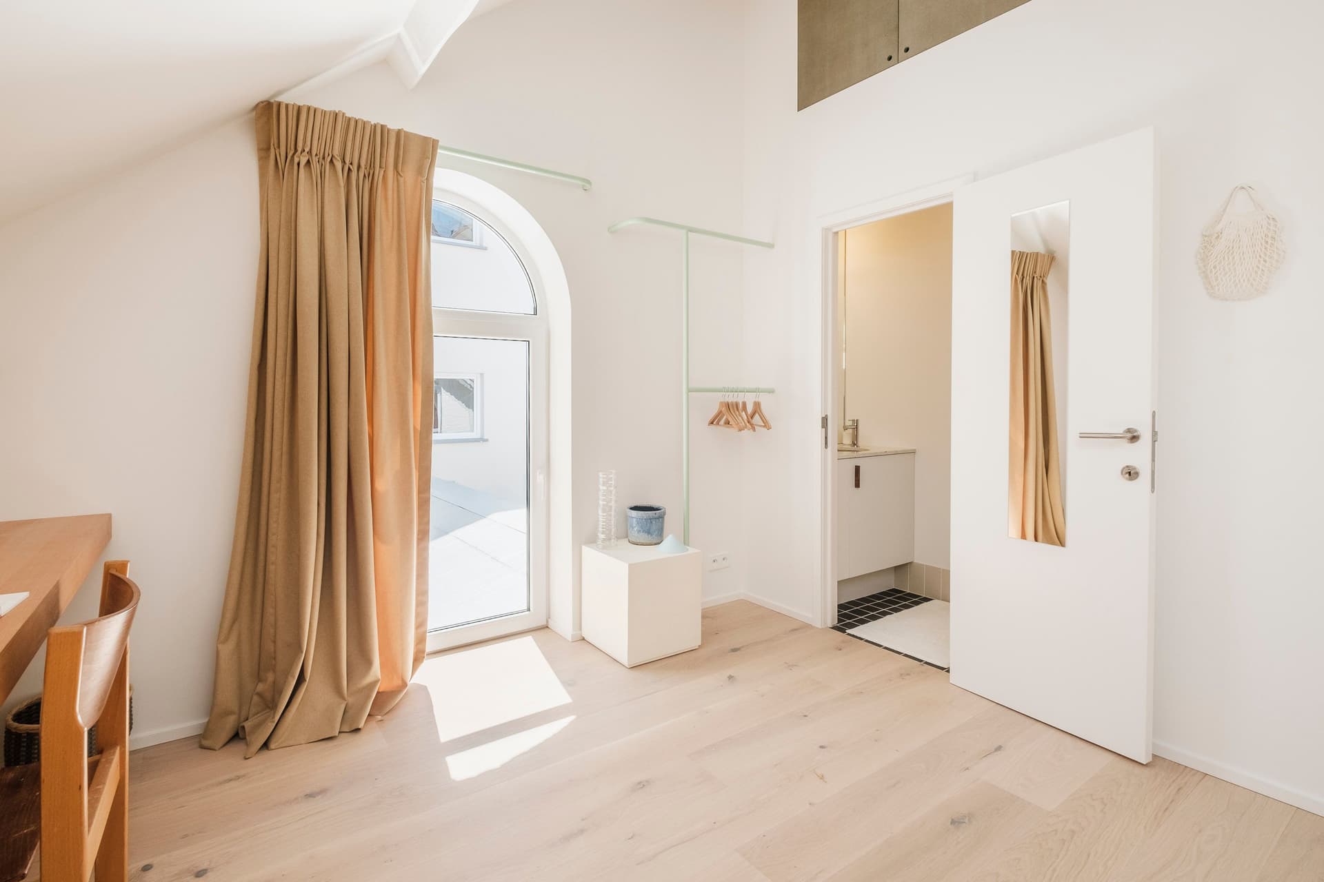 Gallery Image 15 Gallery Image 15