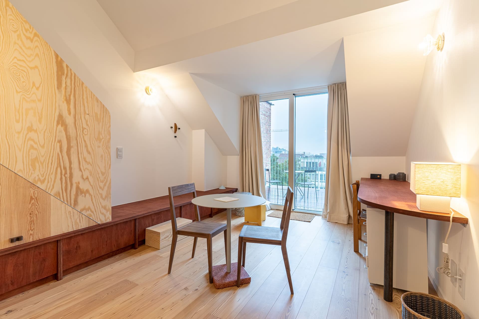 Gallery Image 4 Gallery Image 4