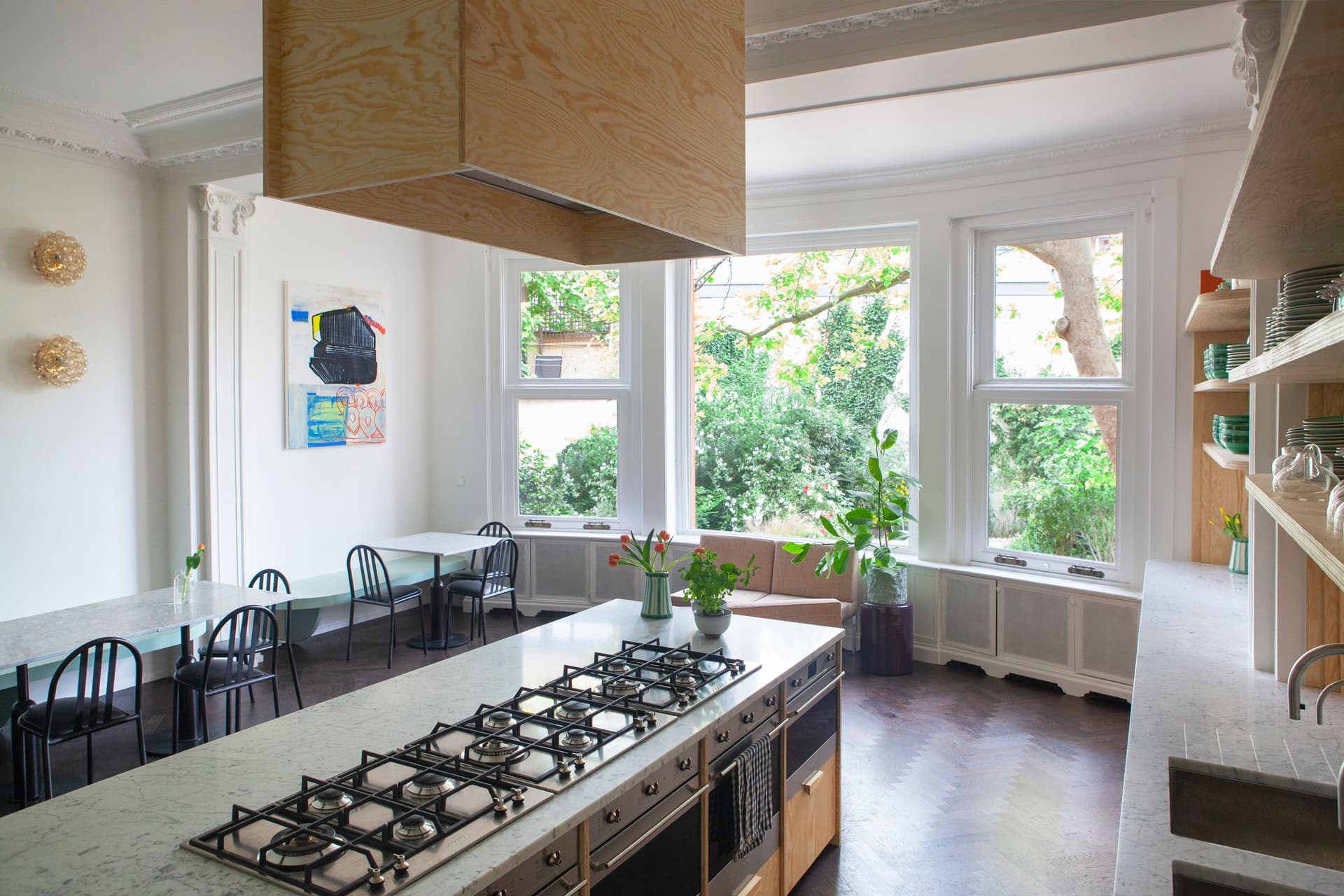 Default Alt Text Default Alt Text