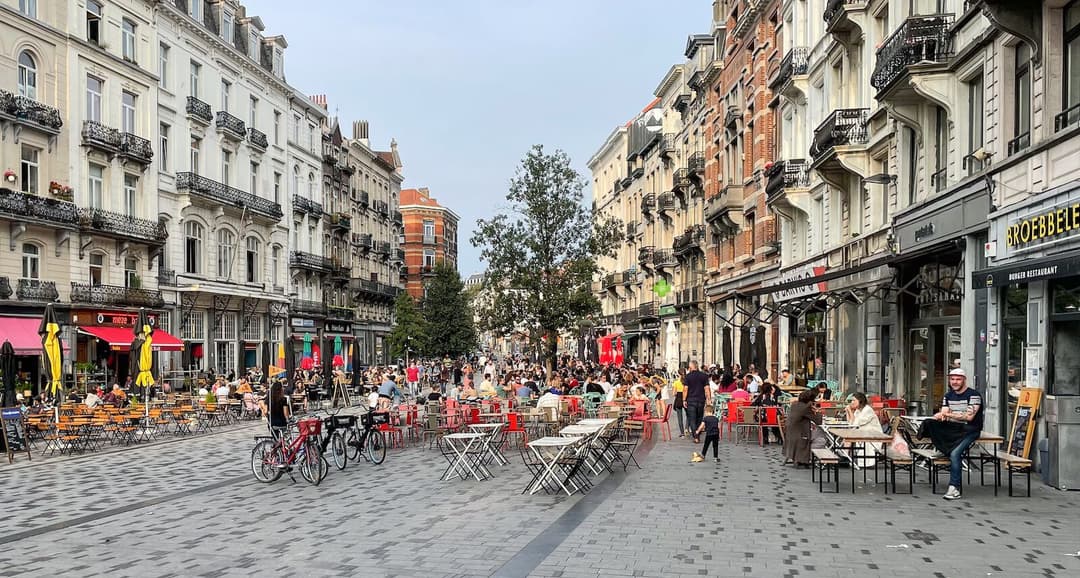 The Parvis de Saint-Gilles.jpg The Parvis de Saint-Gilles